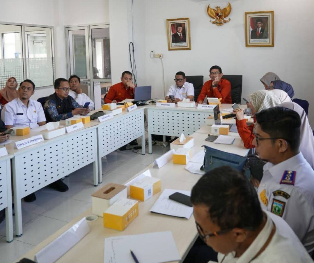 Suasana  FGD di kantor BPS Padang Panjang